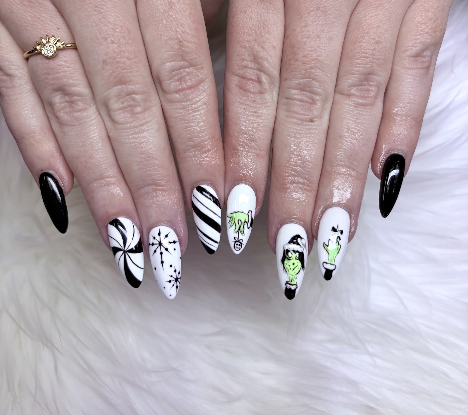 Aura Nail Bar nail photo 1