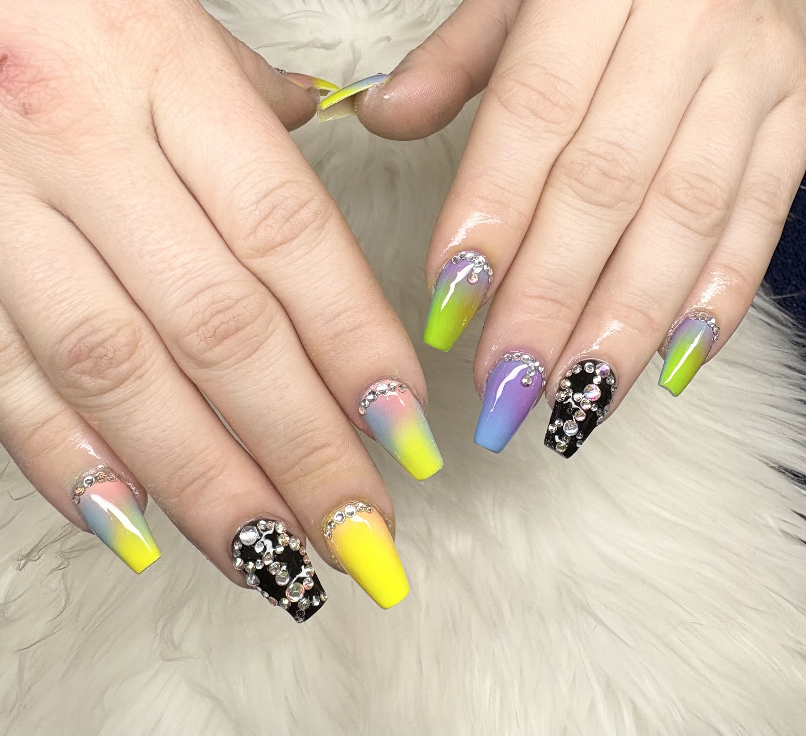 Aura Nail Bar nail photo 7